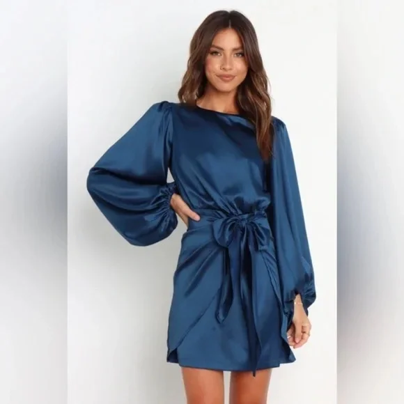 Petal & pup satin balloon sleeve faux wrap mini dress Sz 2 nwot - Picture 1 of 16